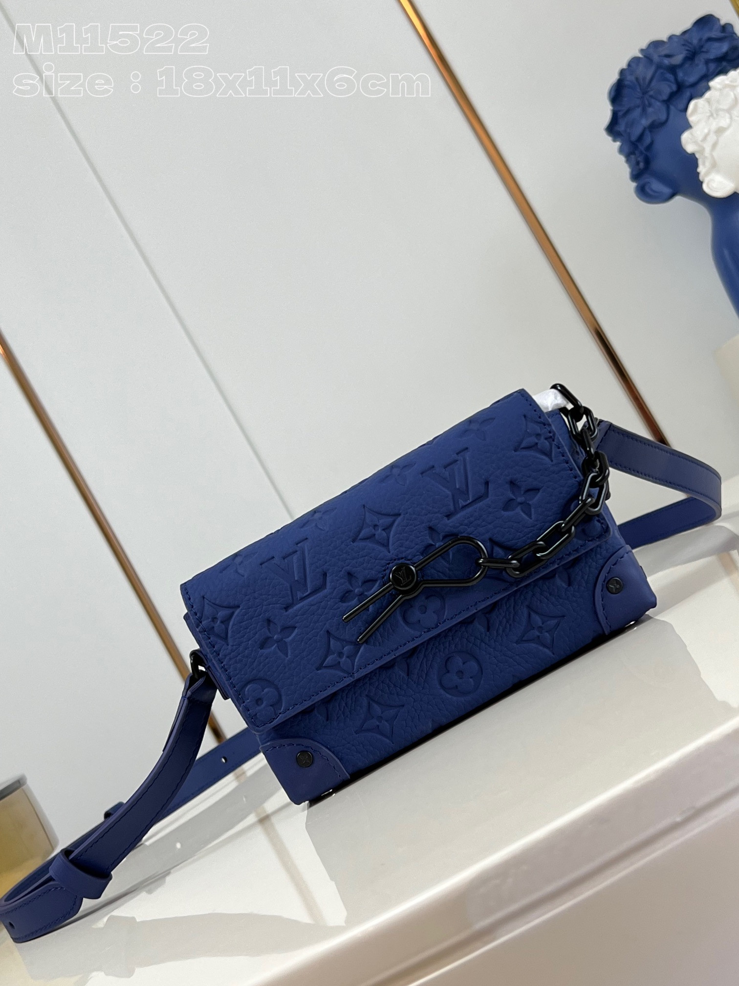 l0*is V*t0n steamer wearable wallet-18*11*6.5cm