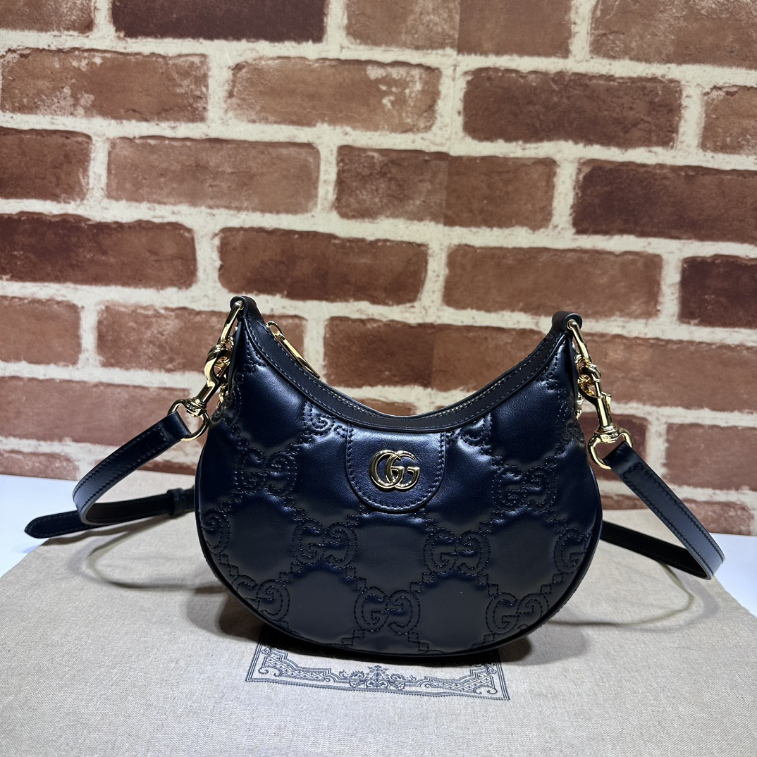 G*u*i gg matelassé mini shoulder bag