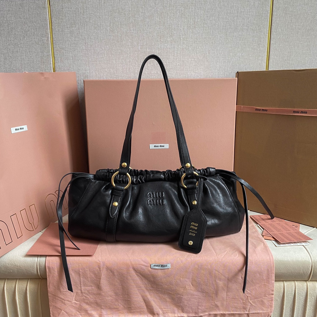 M*um*u joie nappa leather bag-44 x 16 x10.5cm