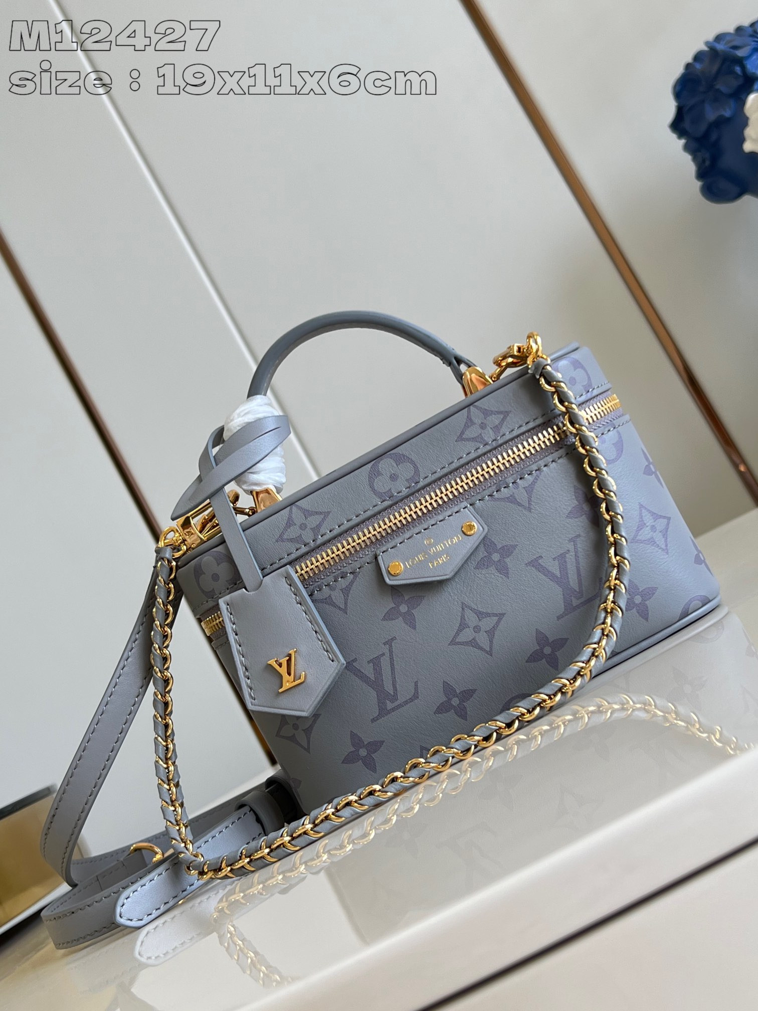 l0*is V*t0n vanity chain pouch-19 x 11.5 x 6.5 cm