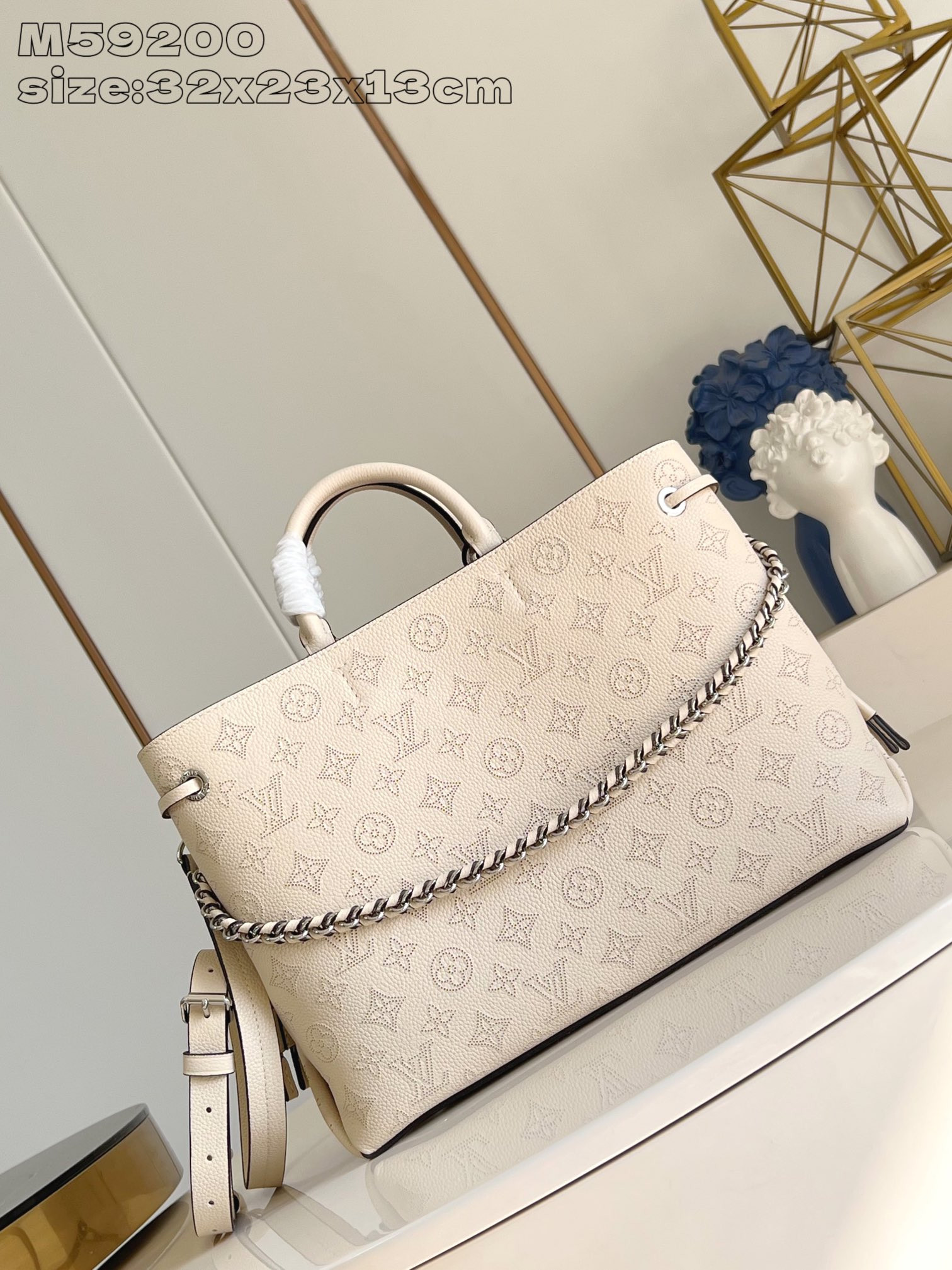 l0*is V*t0n bella tote