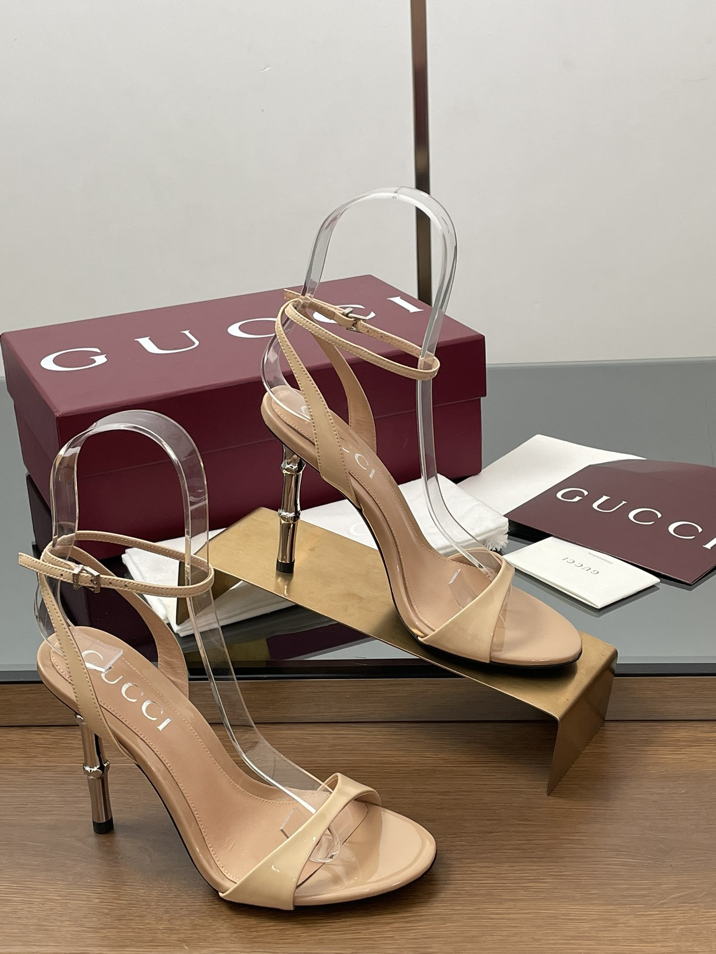 G*u*i heels-9.5cm
