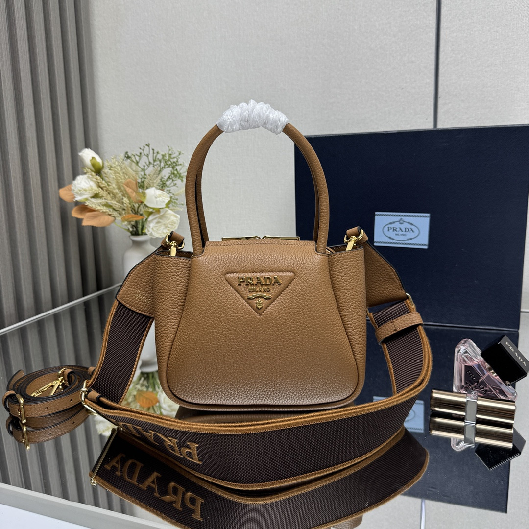 Pra*a leather mini handbag-18*19.5*9cm