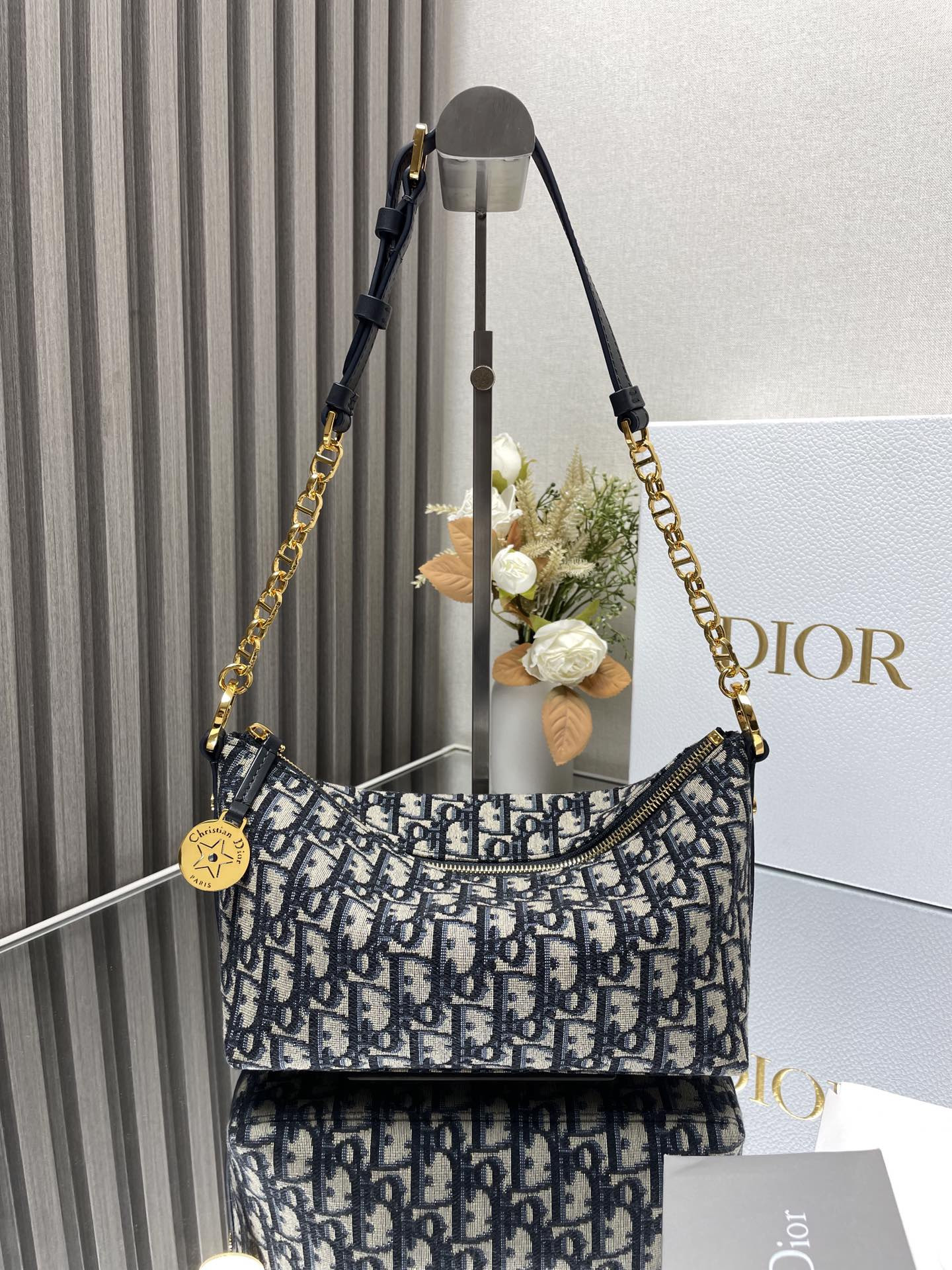 Dirostar Hobo Bag with Chain - 22*14.5*10CM