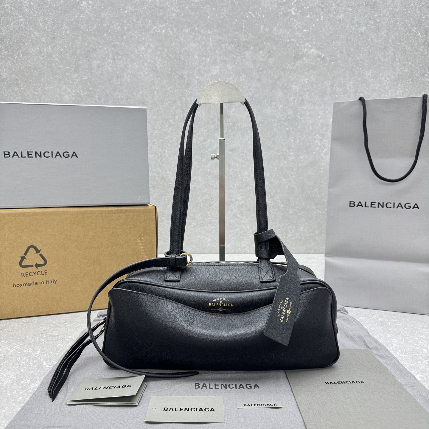 Ba*len*cia*ga carrie bowling bag - 34*12*12cm
