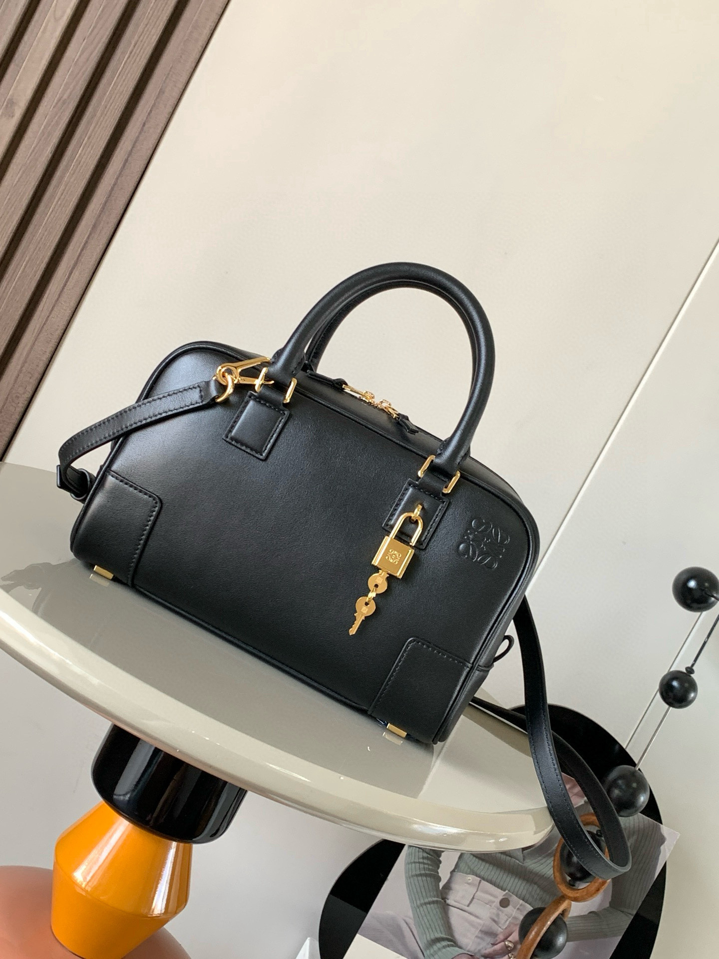 L0ew* amazona 23 bag in soft grained calfskin - 23*10*15cm