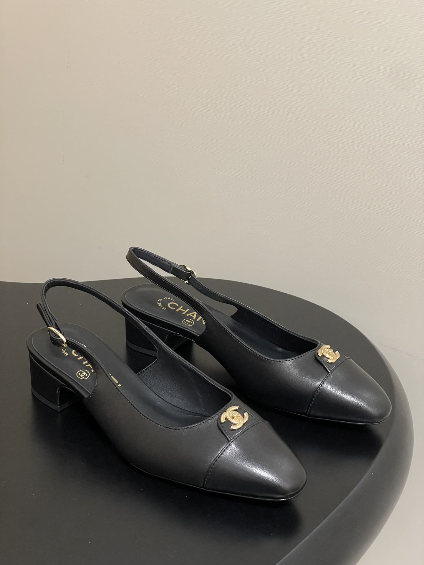 CL SLINGBACKS