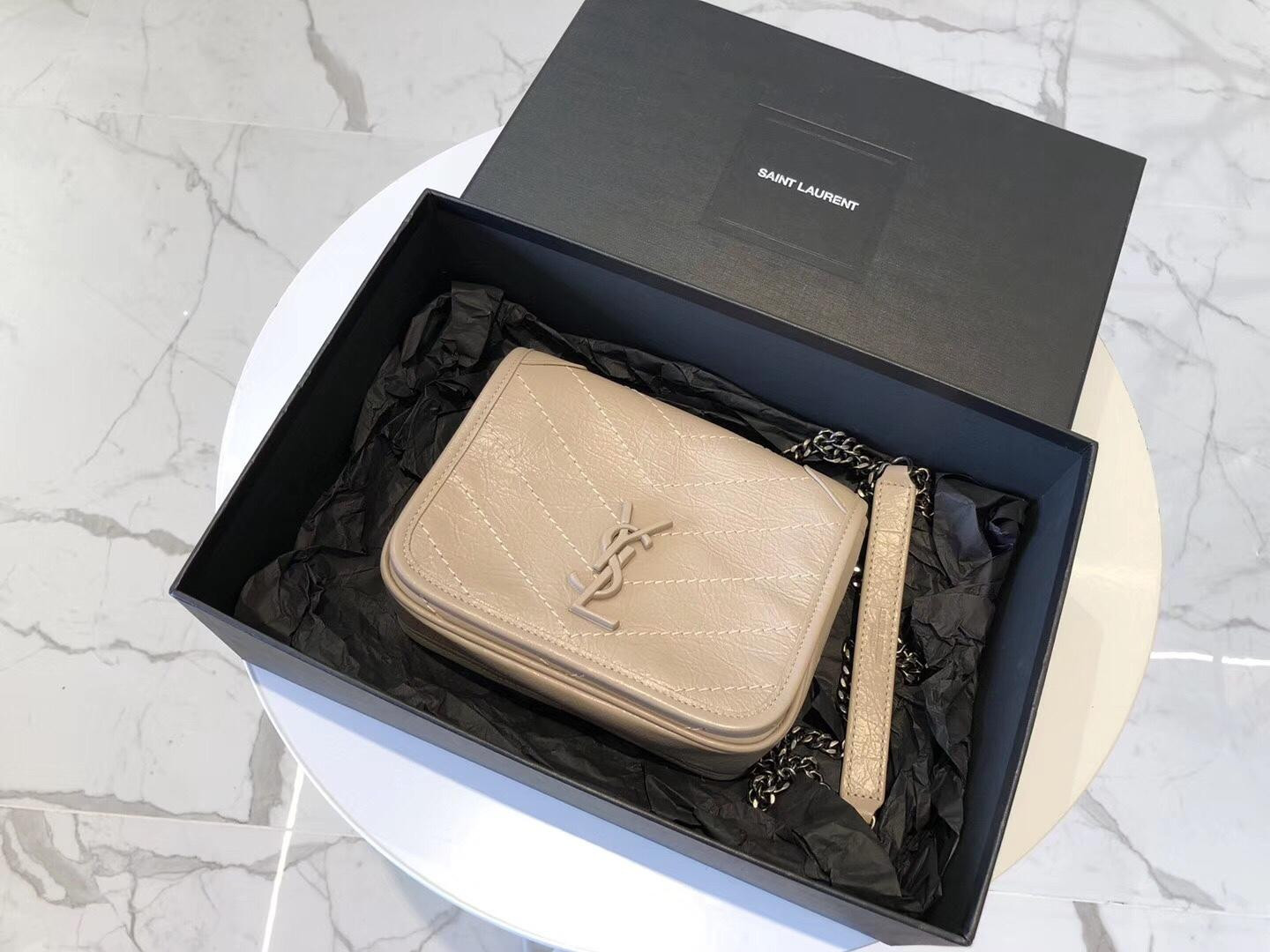 Y*L niki chain wallet