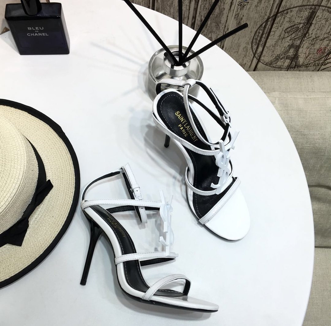 Y*L cassandra platform sandals in patent leather