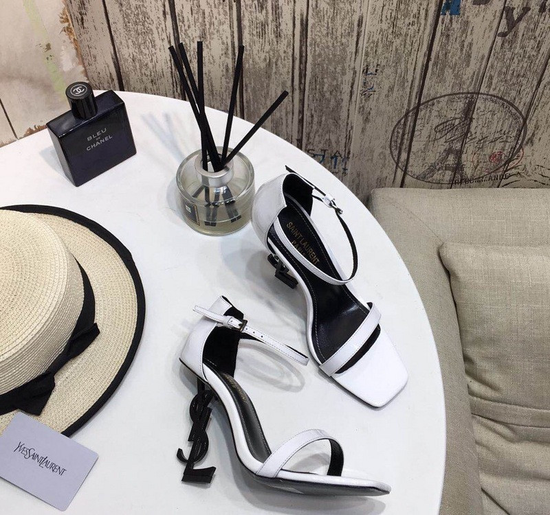 Y*L opyum sandals
